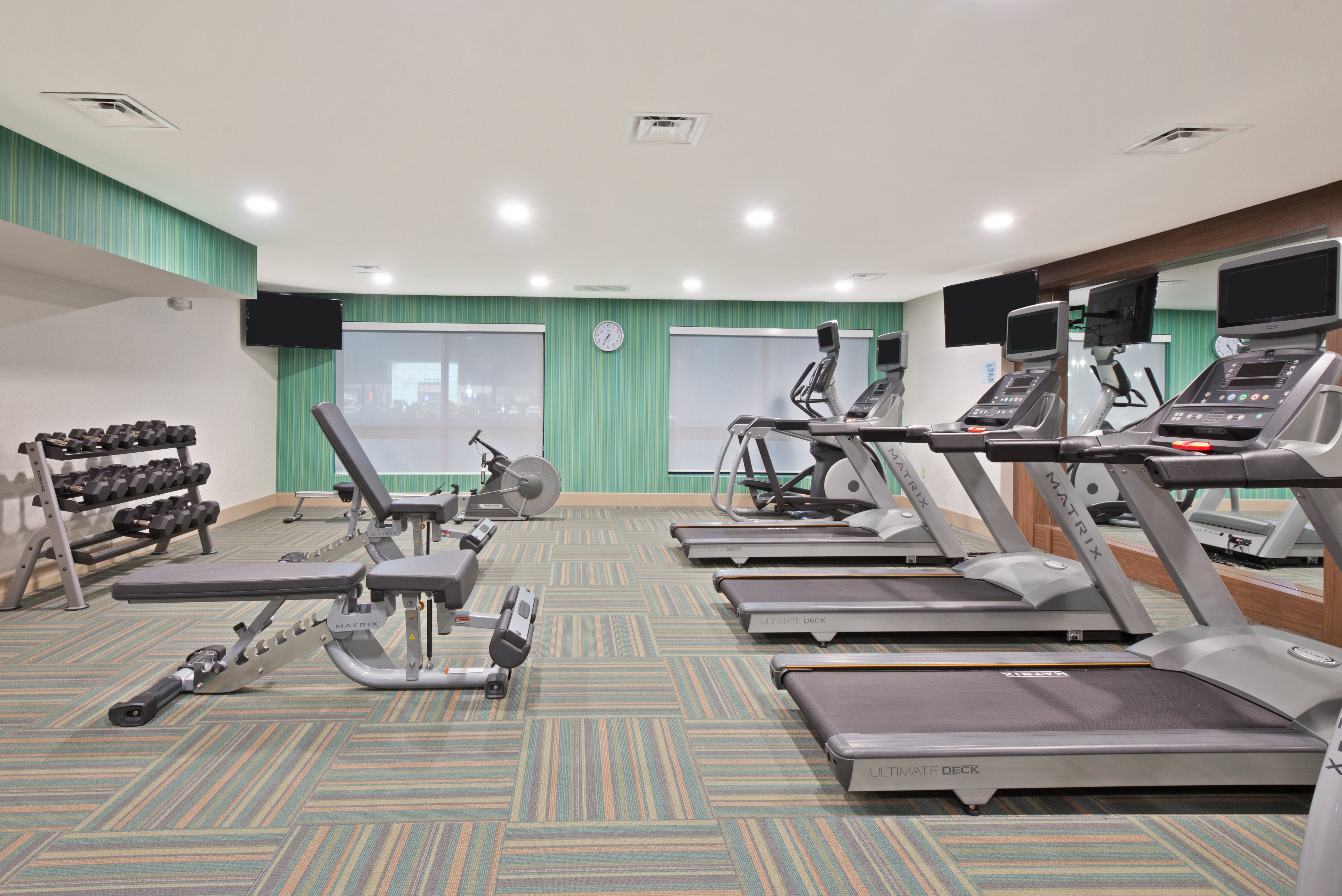holiday inn express and suites uniontown by ihg