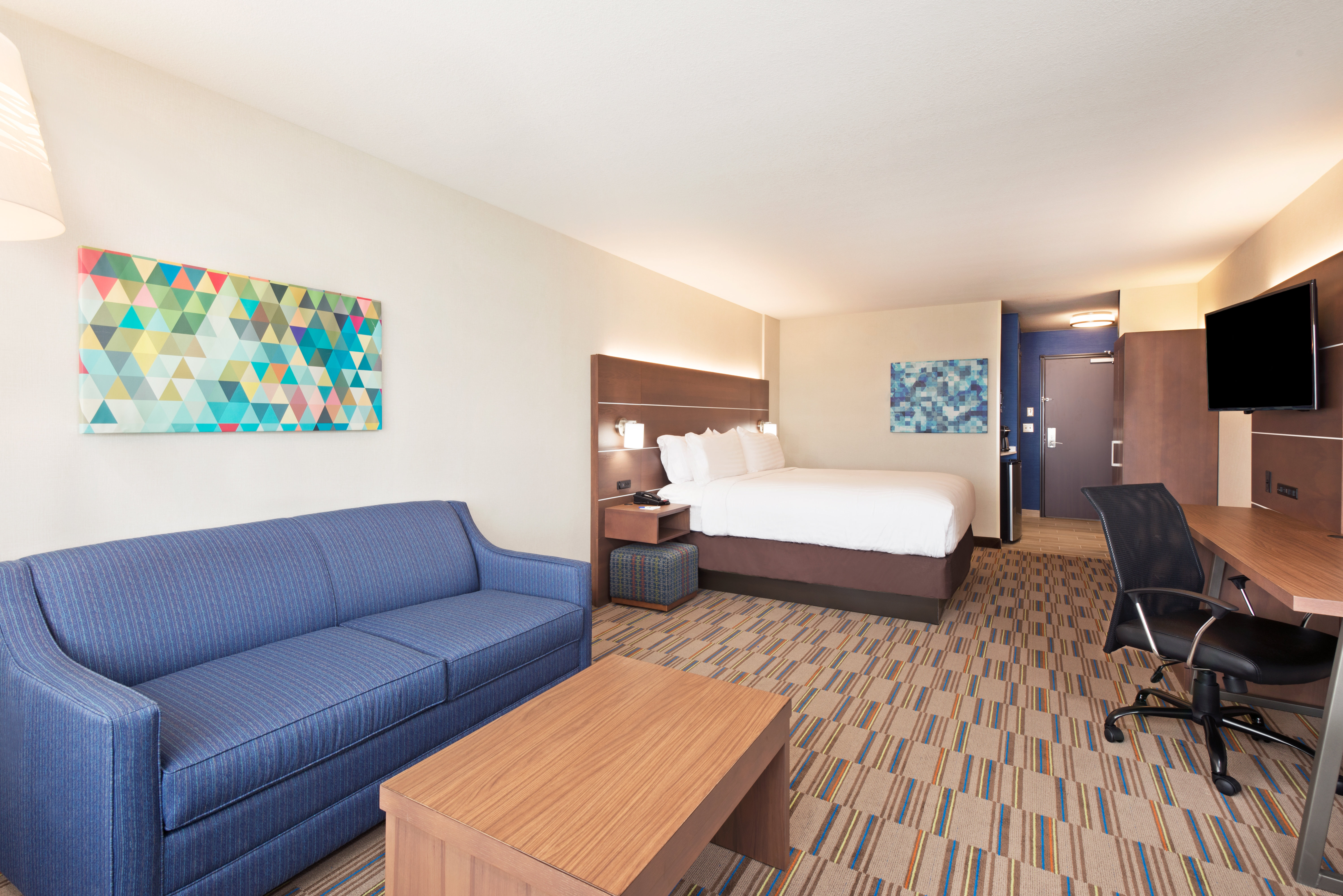 holiday inn express and suites uniontown by ihg