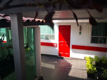 Metropoli Suites Ejecutivas,Near Puebla Cathedral,3 star