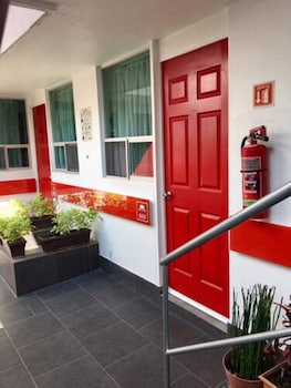Metropoli Suites Ejecutivas,Near Puebla Cathedral,3 star