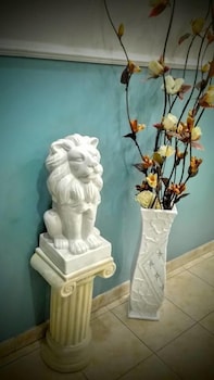 hotel leone