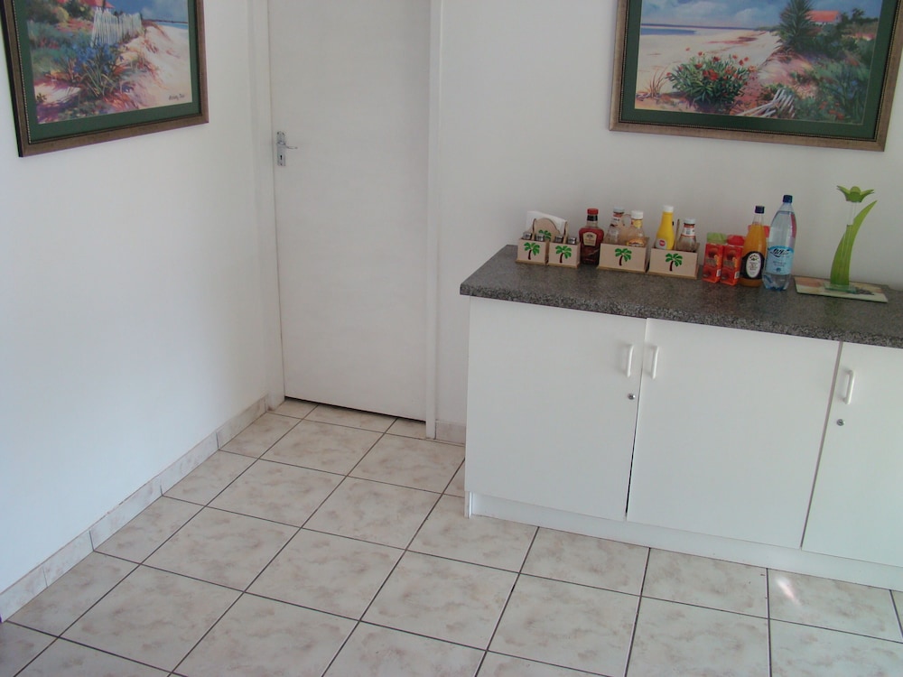 Louhallas Bed & Breakfast,Bruma>>Bedfordview,3 star