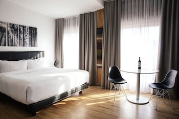 Lofts Du Vieux-Port,Quebec>>Montreal,4 star