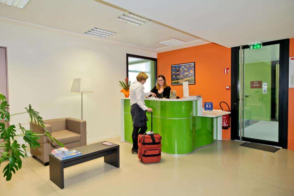 appart hotel odalys city tours le jardin des lettres