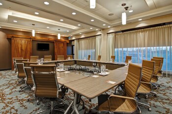 Towneplace Suites By Marriott Kincardine,Kincardine>>Bruce County,3 star