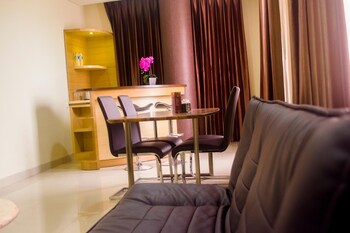 grand parama hotel