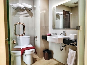 grand parama hotel