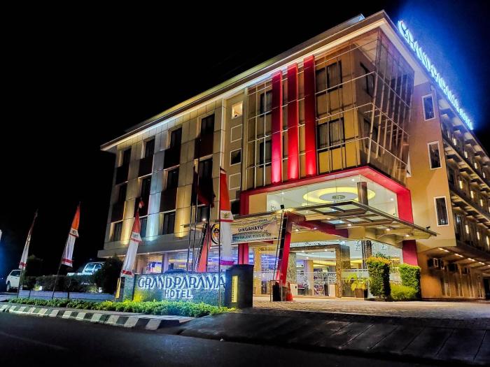 grand parama hotel