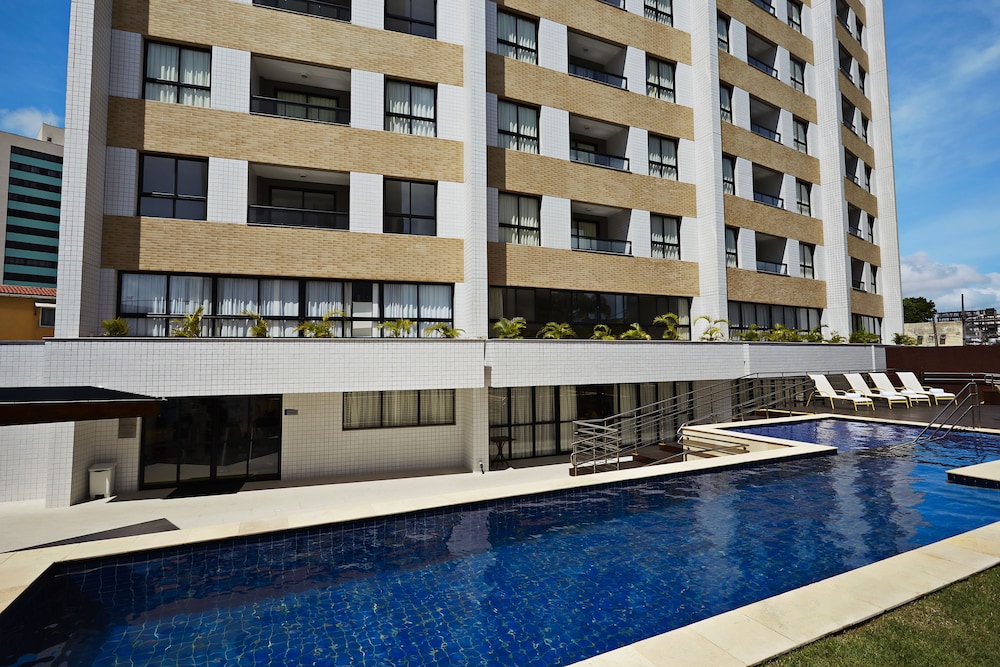 comfort hotel and suites natal