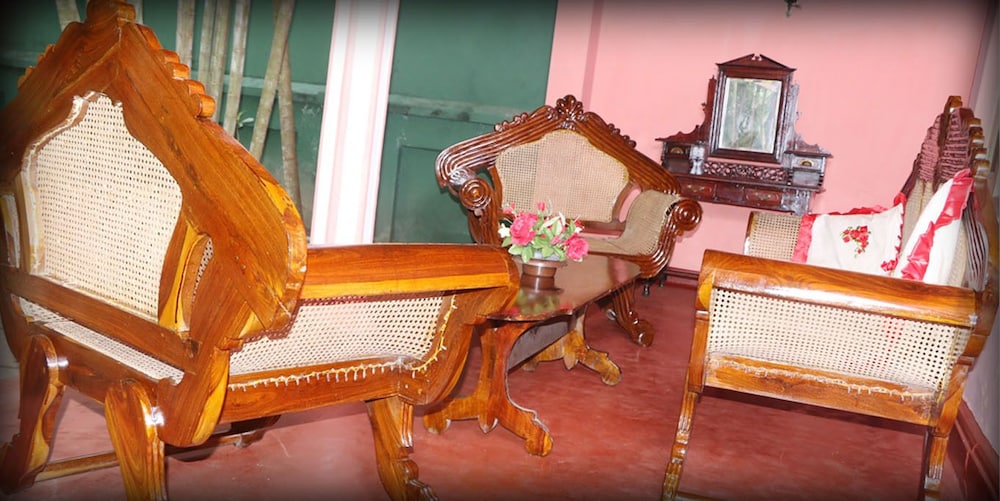 villa sunshine hotel