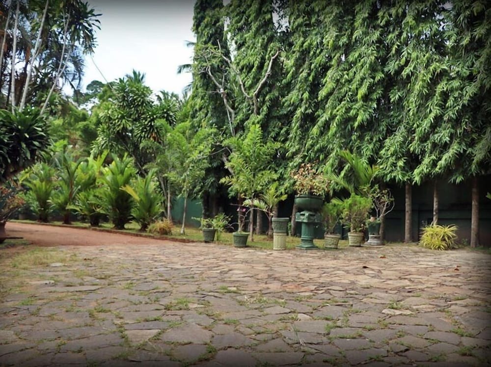 villa sunshine hotel