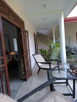 srimalis residence