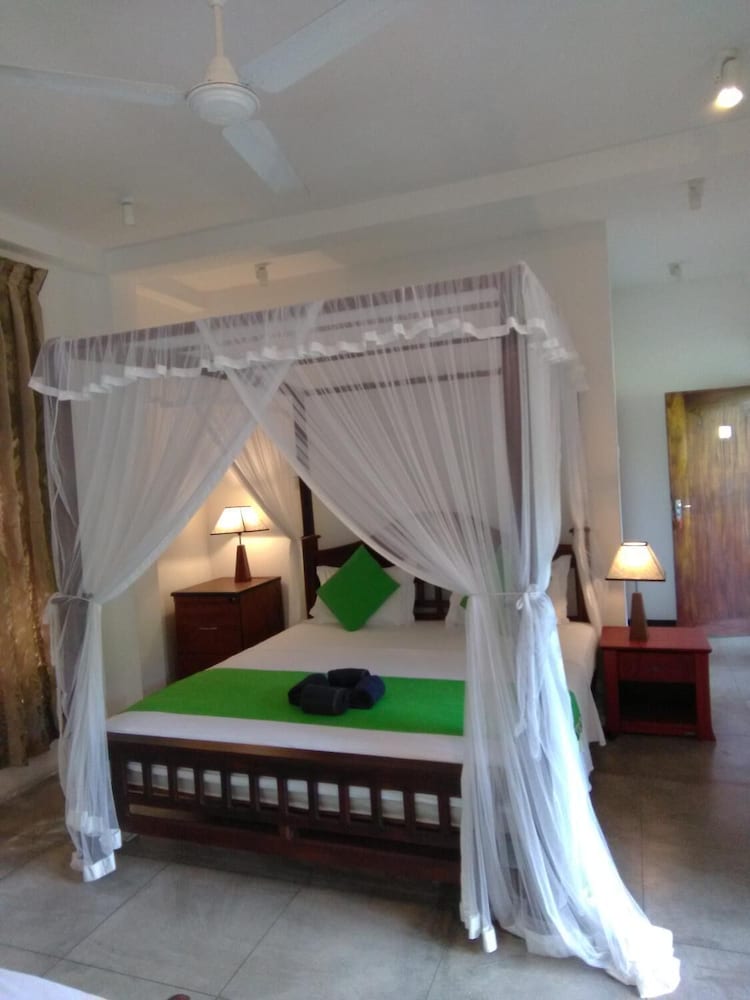 srimalis residence