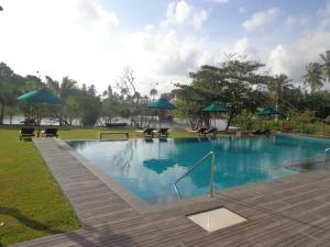south lake resort koggala