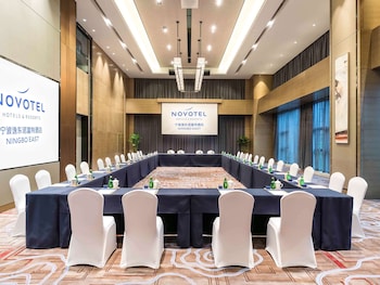 novotel ningbo east