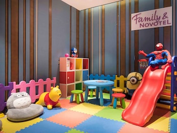 novotel ningbo east