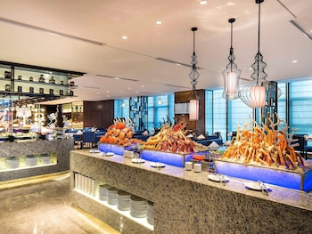 novotel ningbo east