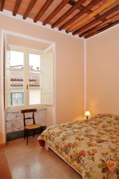 cavour 33