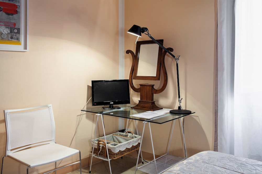 cavour 33