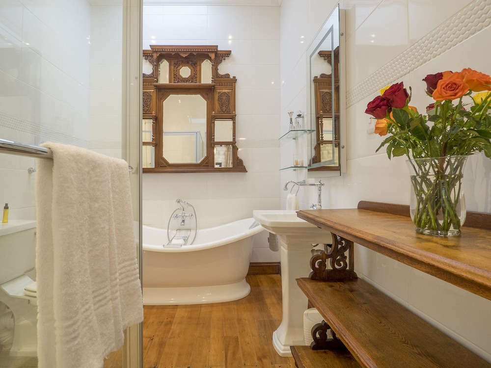 issaquena heights boutique hotel