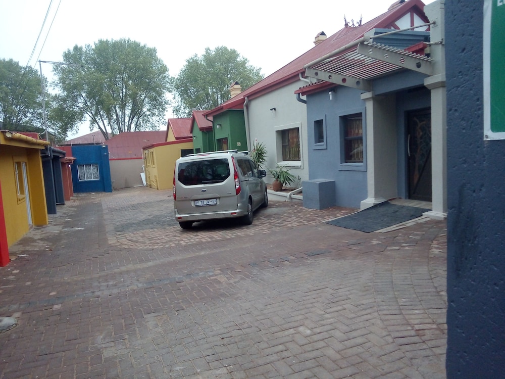 grace and gift guesthouse