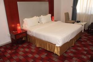 al farhan suites al hamra jeddah