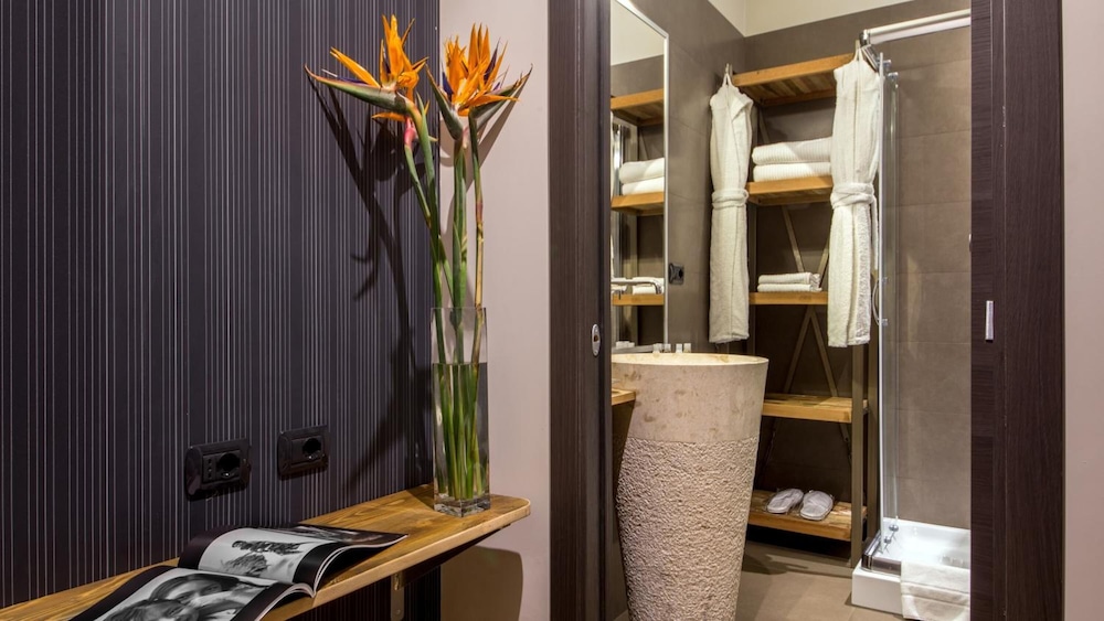 qt suites roma