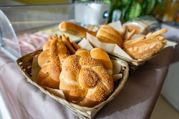 Zeus Residence Hotel,Acireale>>Aci Castello,3 star