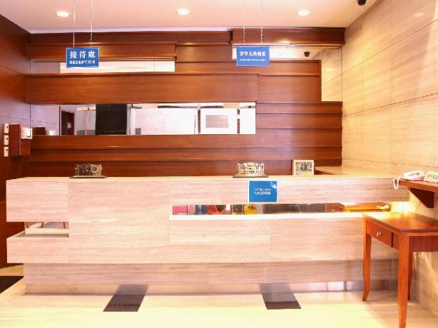 grand harbour hotel