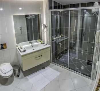 millenium suites