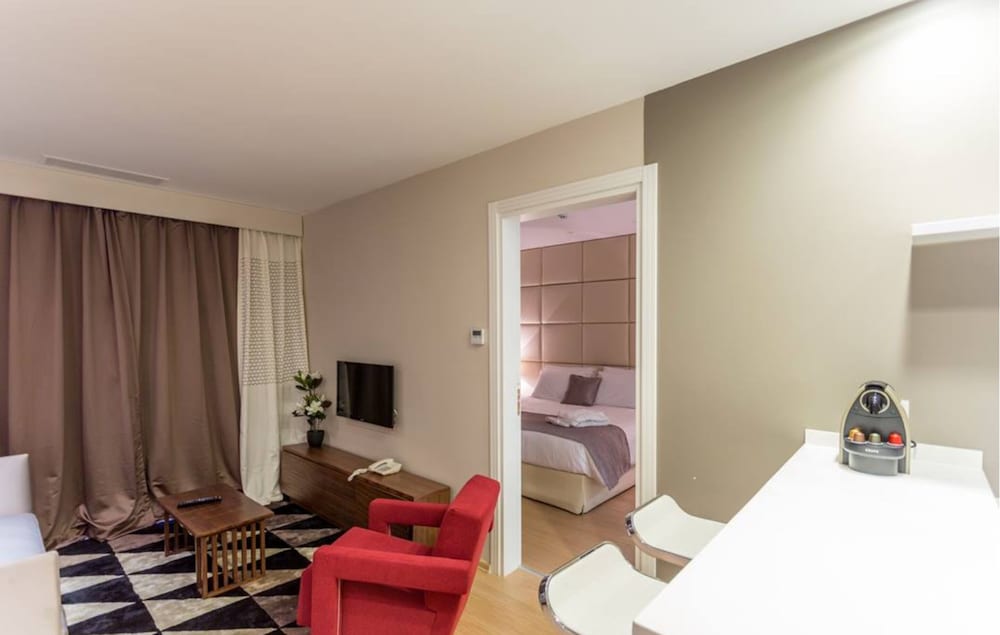 millenium suites