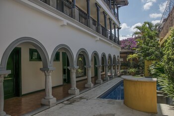 hotel colonial