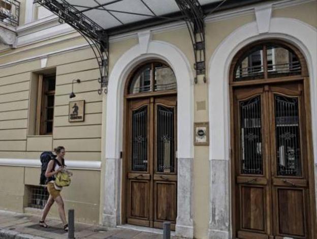 city circus athens hostel