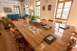 city circus athens hostel