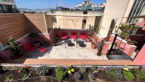 city circus athens hostel