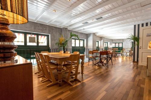 city circus athens hostel