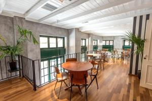 city circus athens hostel