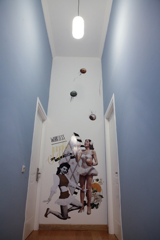 city circus athens hostel