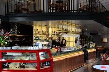 city circus athens hostel