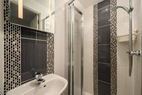 adam drysdale house adults only