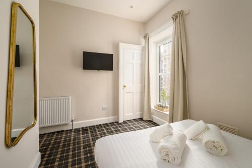 adam drysdale house adults only