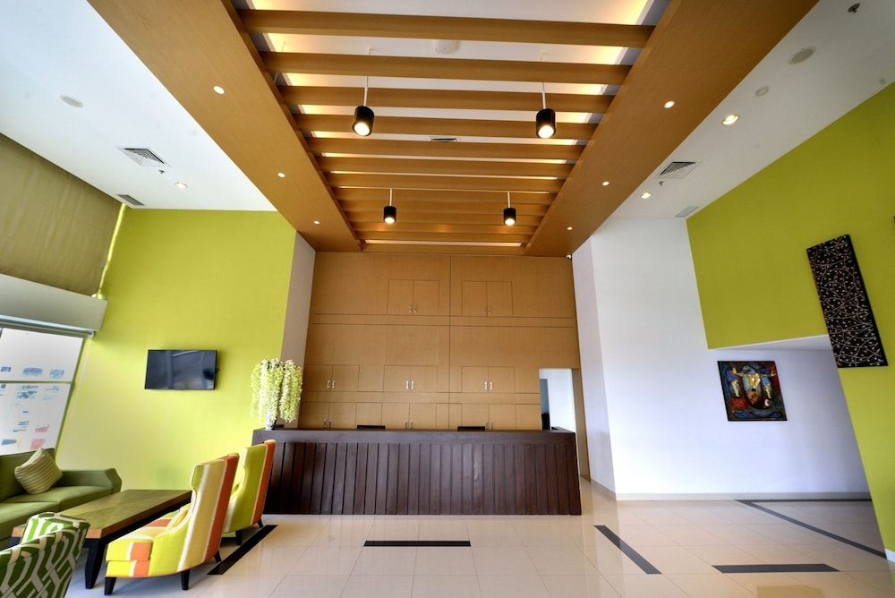 Whiz Prime Hotel Megamas Manado,North Sulawesi>>Manado,3 star