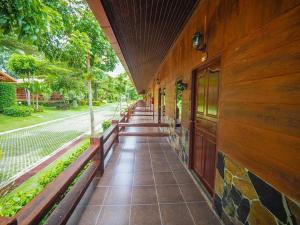 the canal garden resort