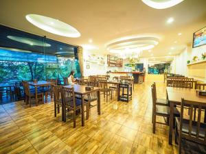 the canal garden resort