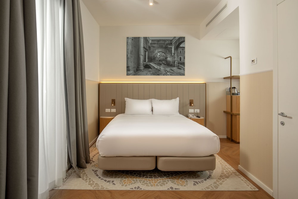 cosmopolita hotel rome tapestry collection by hilton