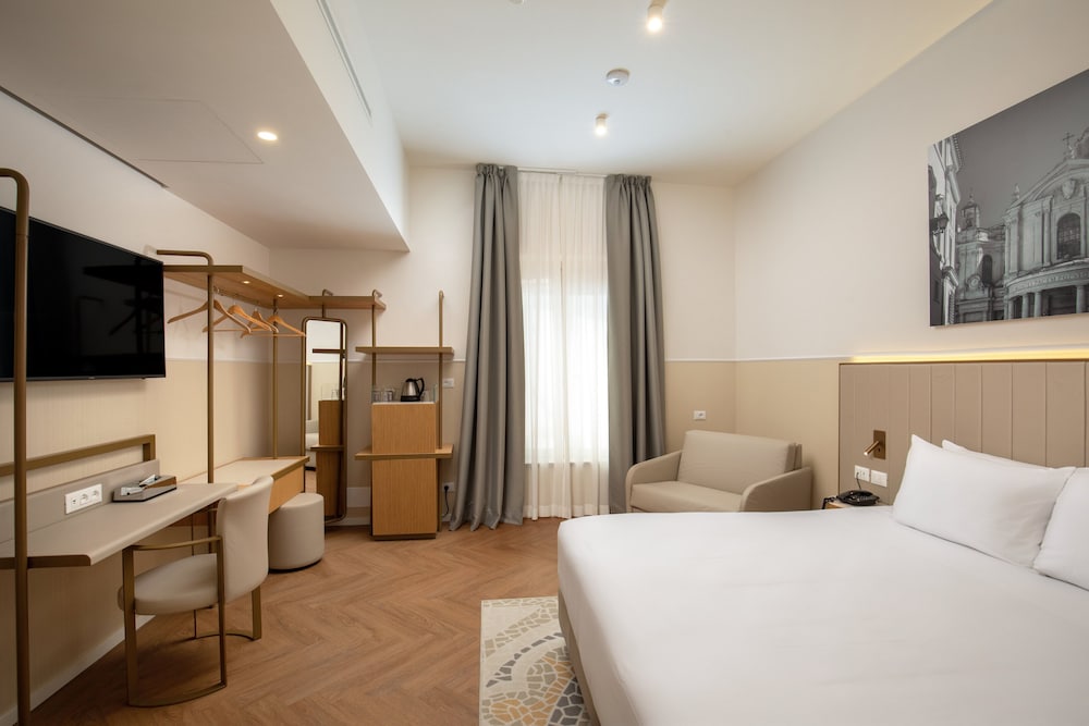 cosmopolita hotel rome tapestry collection by hilton