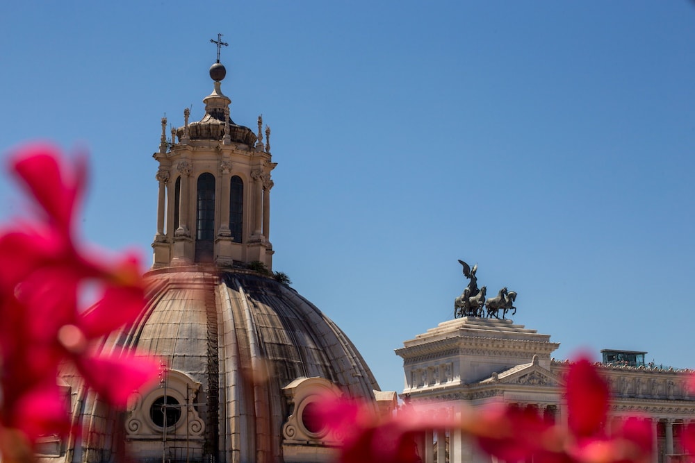 cosmopolita hotel rome tapestry collection by hilton