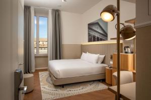 cosmopolita hotel rome tapestry collection by hilton