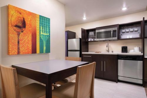 home2 suites by hilton anchorage midtown