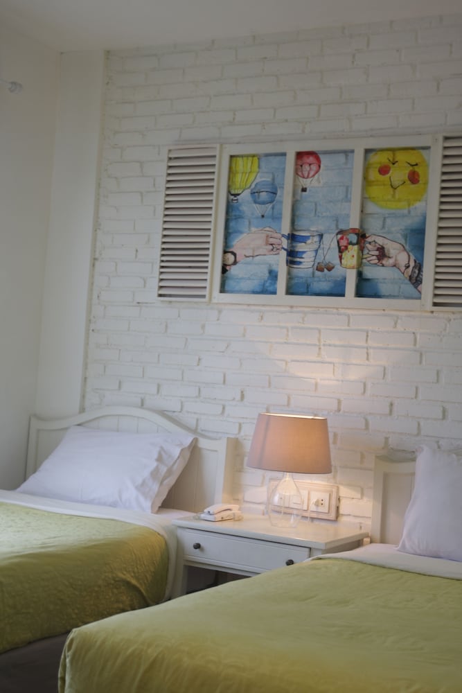 summerbird bed and brasserie